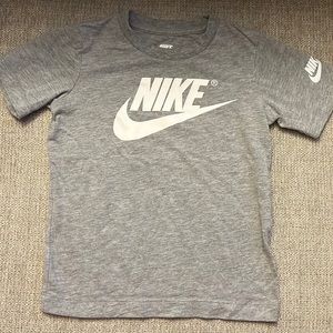 Nike little boys Tee